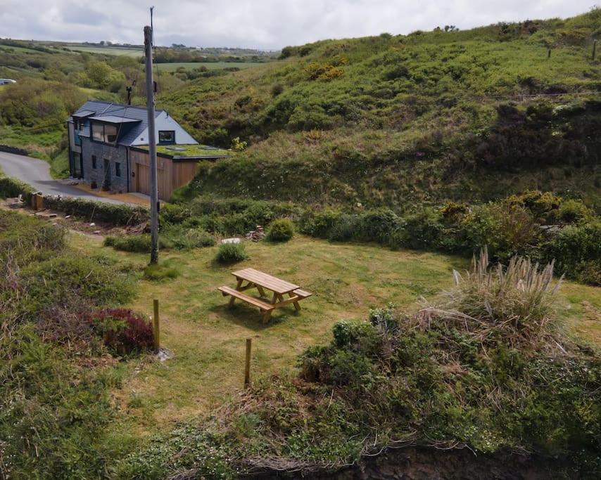 Cliff-Top Cottage On Coast Path W/Panoramic Views Trevine Luaran gambar