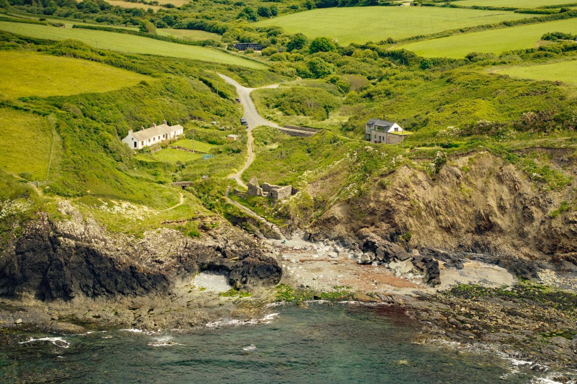 Cliff-Top Cottage On Coast Path W/Panoramic Views Trevine Luaran gambar