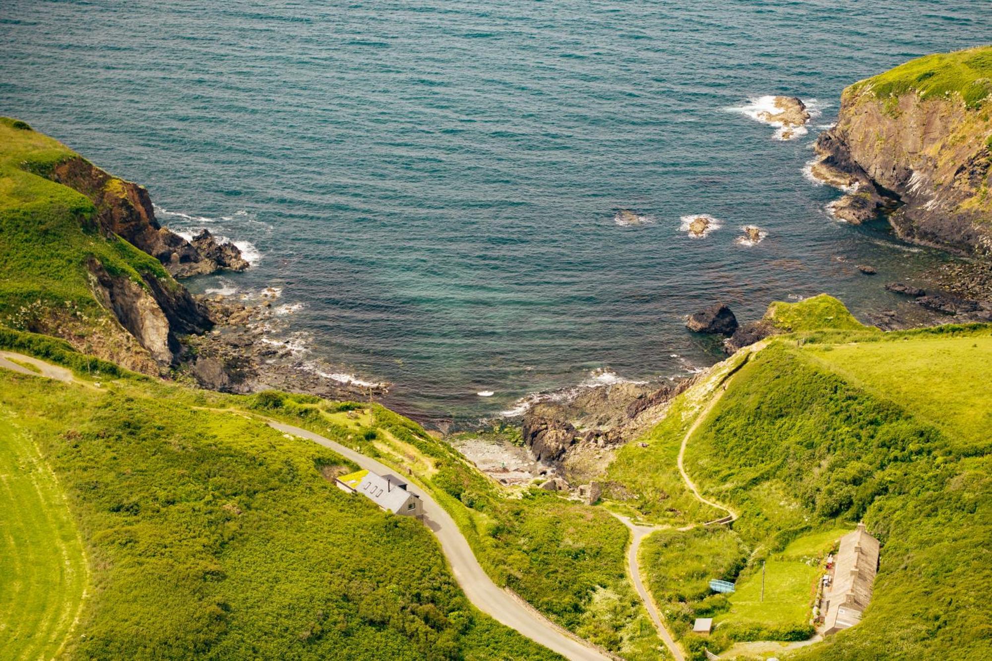 Cliff-Top Cottage On Coast Path W/Panoramic Views Trevine Luaran gambar