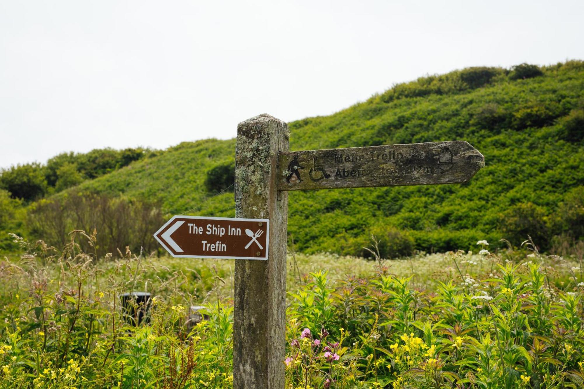 Cliff-Top Cottage On Coast Path W/Panoramic Views Trevine Luaran gambar